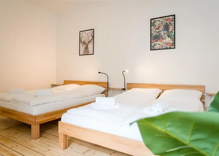 Spacious 3br Ac Self Check-in Street Parking Lägenhet