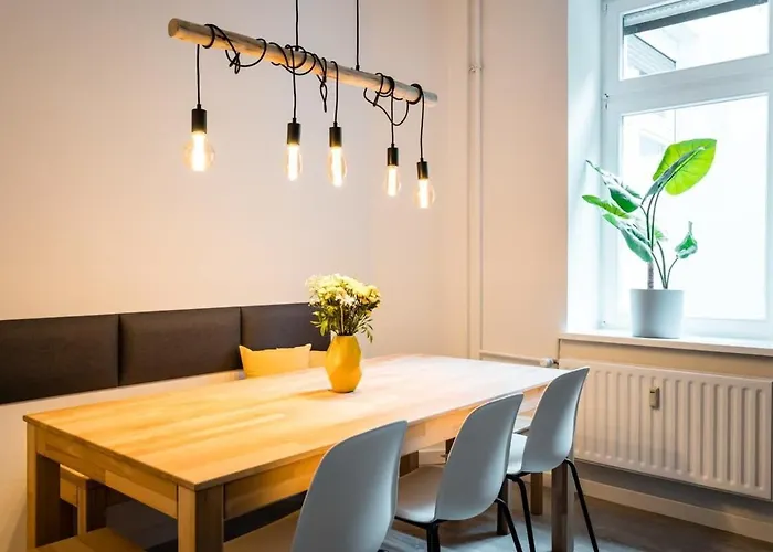 Apartman Spacious 3br Ac Self Check-in Street Parking *