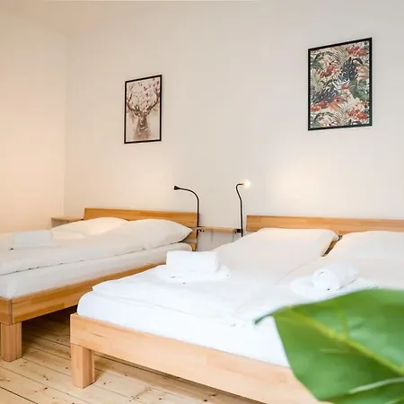 Spacious 3br Ac Self Check-in Street Parking Apartment
